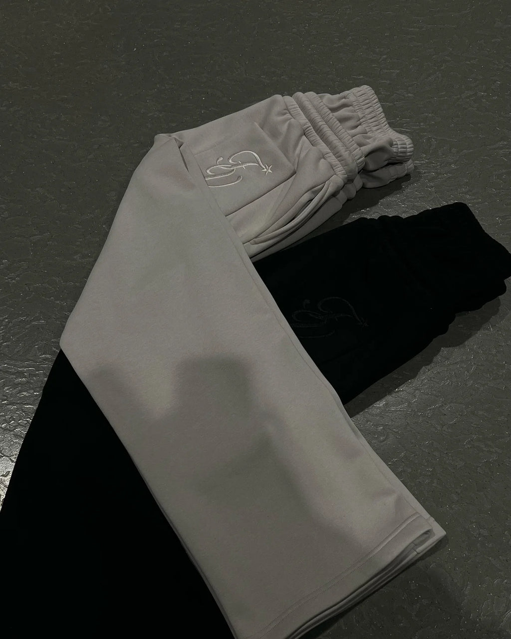 Veylora Harajuku Loose Double Waisted Sweatpants Y2K American Solid Color Letter Embroidery Casual Pants Hip Hop Drawstring Waist Jogger