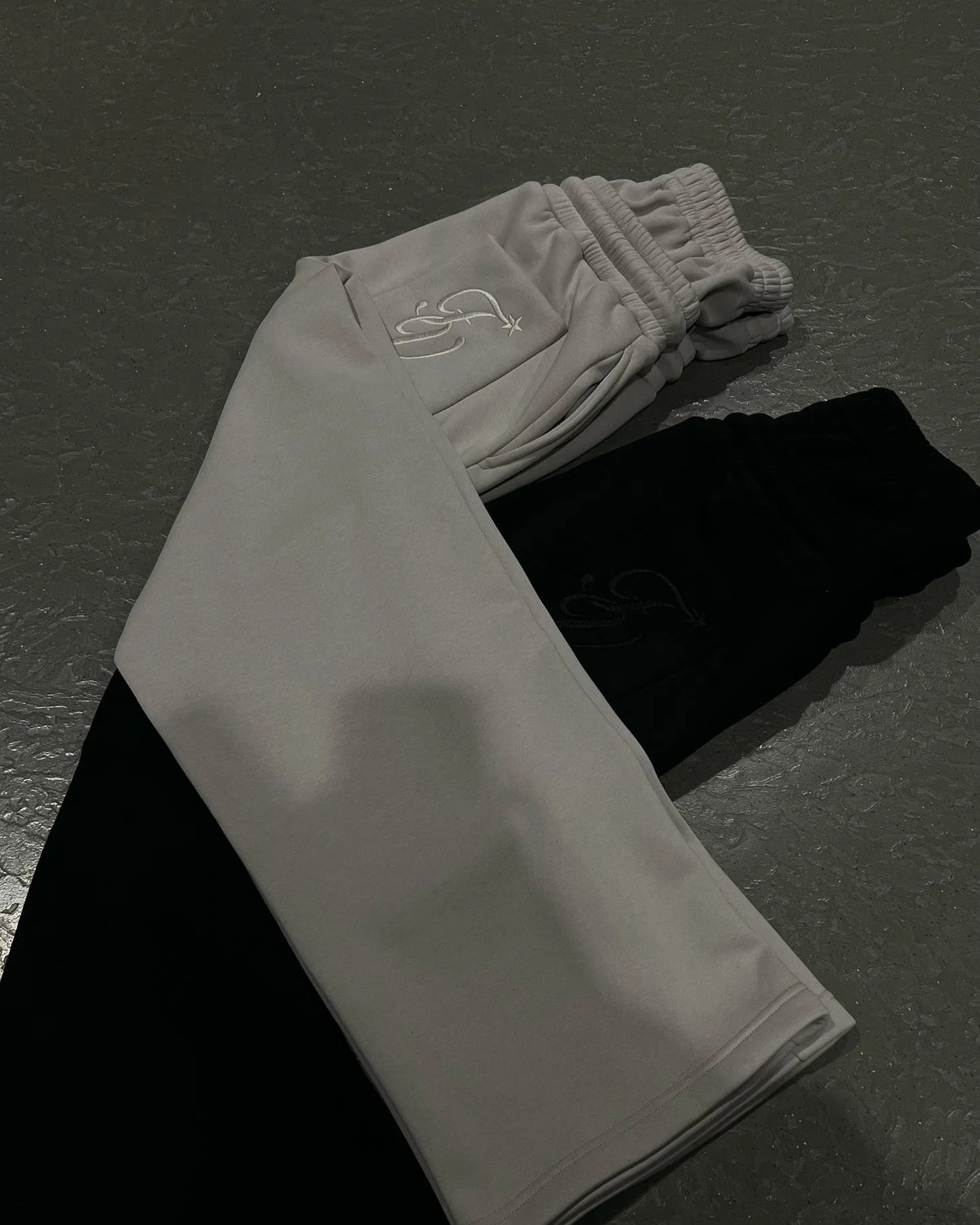 Veylora Harajuku Loose Double Waisted Sweatpants Y2K American Solid Color Letter Embroidery Casual Pants Hip Hop Drawstring Waist Jogger